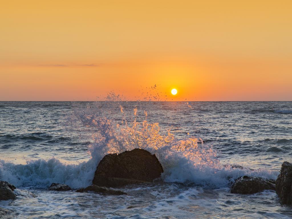 מלון קה גה Rock Water Bay מראה חיצוני תמונה